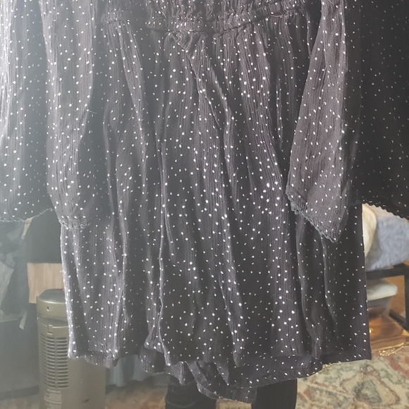 Black Polka Dot Strapless Romper - Picture 2 of 3